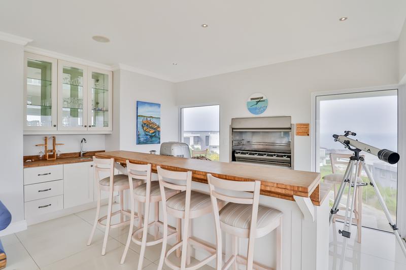 To Let 5 Bedroom Property for Rent in Pinnacle Point Golf Estate Western Cape